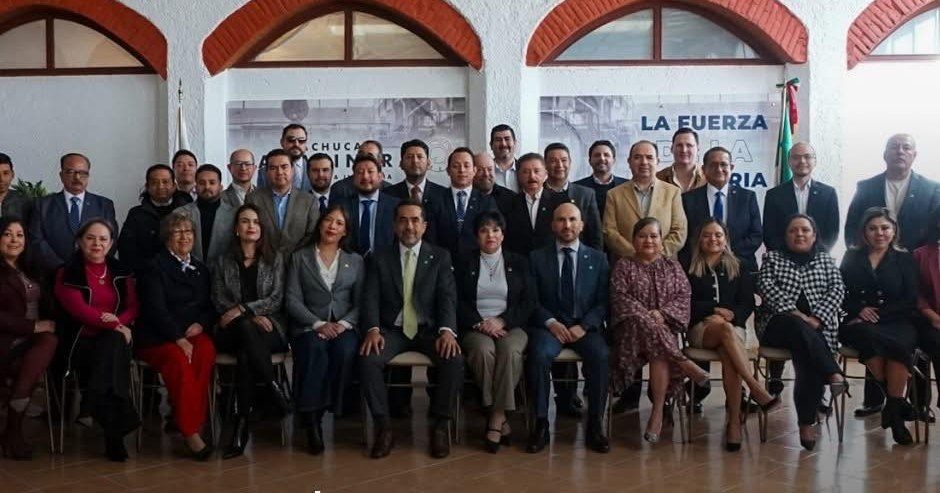 Toma de protesta de la Vicepresidencia de Análisis de Datos y AI en CANACINTRA Pachuca